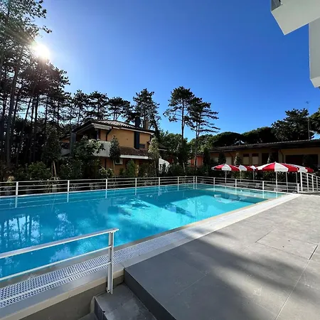 Pool 400m From Apartment *